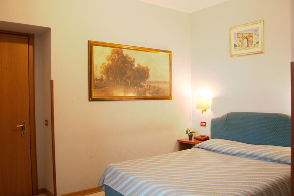 Hotel Giada Roma Phòng bức ảnh