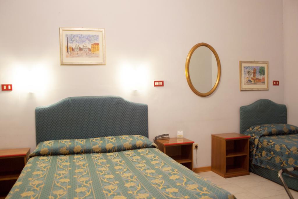 Hotel Giada Roma Phòng bức ảnh