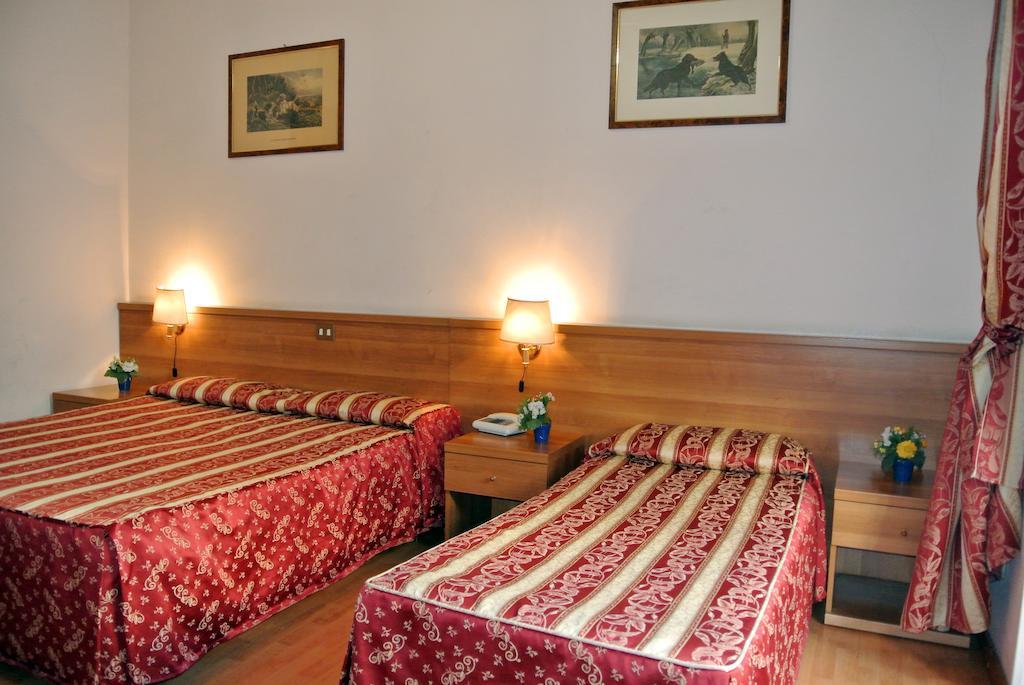 Hotel Giada Roma Phòng bức ảnh