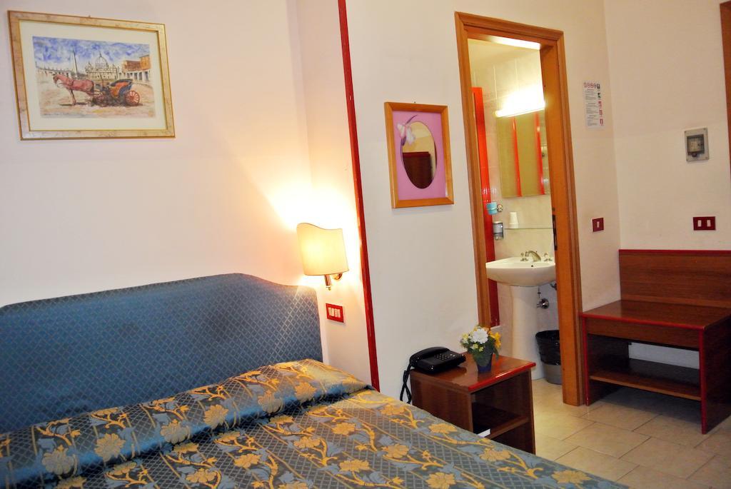 Hotel Giada Roma Phòng bức ảnh